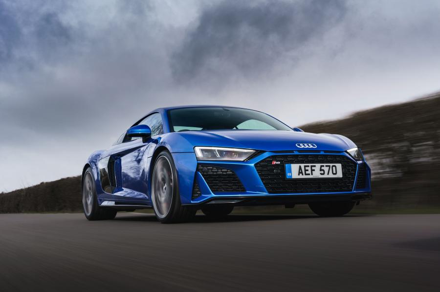  Audi R8 V10 2019 года  (UK) (фото 8 из 79)